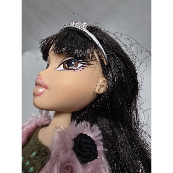 Bratz Princess Jade Doll Rare- Mark On Hand- See Description - Picture 11 of 16